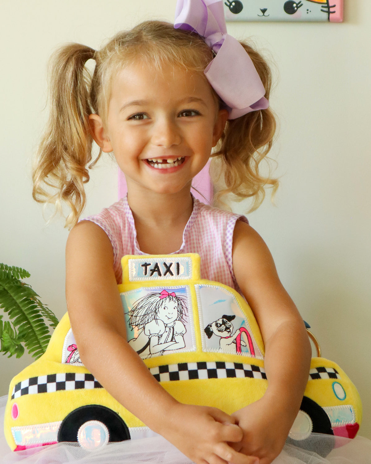 ELOISE TAXI 15" PLUSH PILLOW